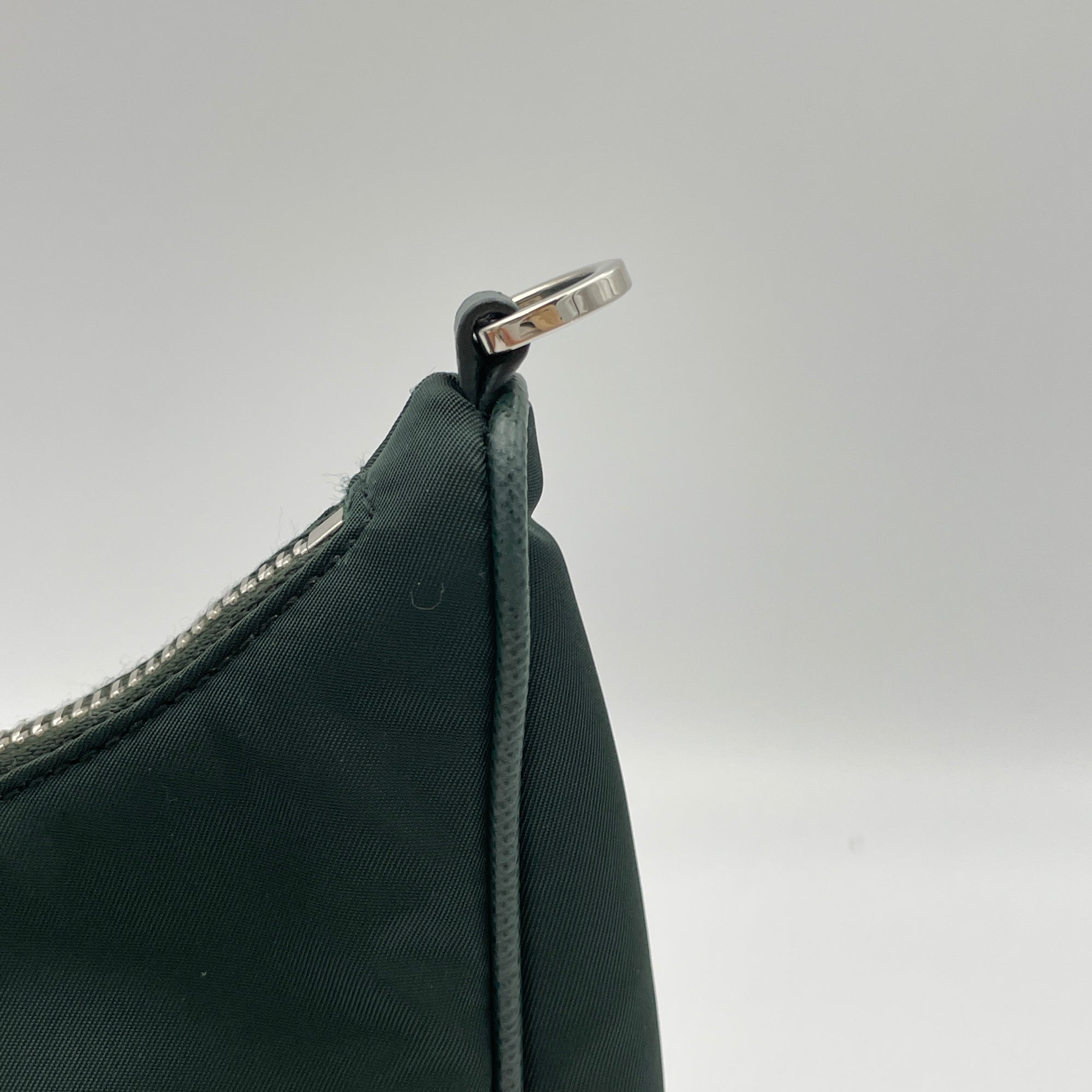 Re-edition 2005 Green Crossbody Bag in Re-Nylon, Silver hardware