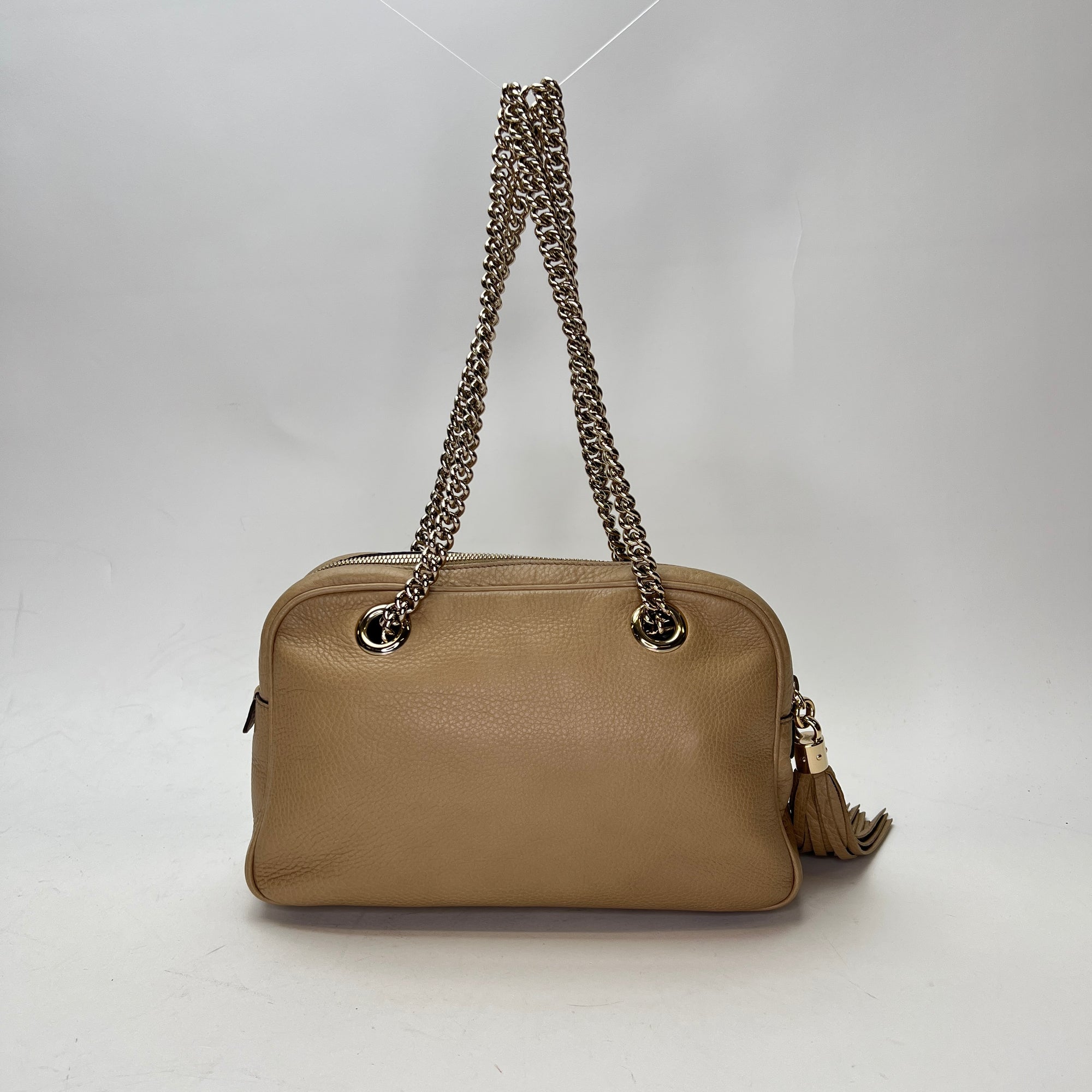 Soho Chain Beige Shoulder Bag in Calfskin, Light Gold hardware