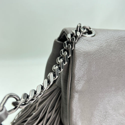 West Hollywood Medium Grey Shoulder Bag in Calfskin, Ruthenium hardware