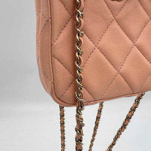 Quilted CC Mini Coral Crossbody Bag in Lambskin, Light Gold hardware