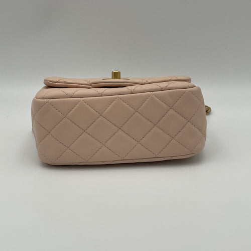 Pearl Crush Pink Crossbody Bag in Lambskin, Gold hardware