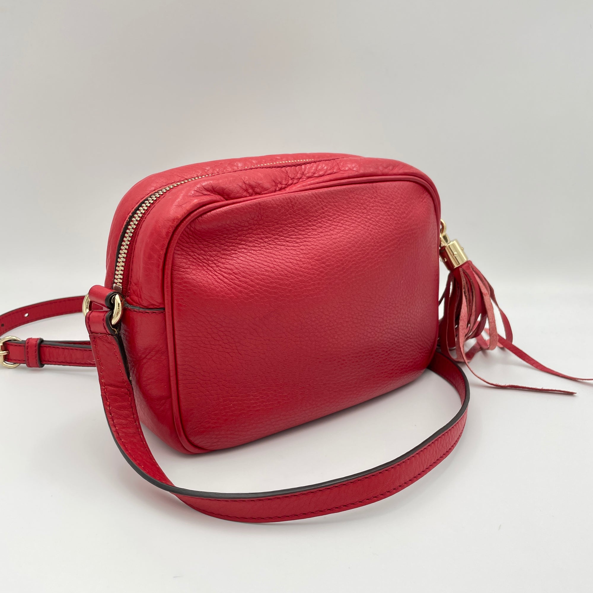 Soho Disco Small Red Crossbody Bag in Calfskin, Gold hardware