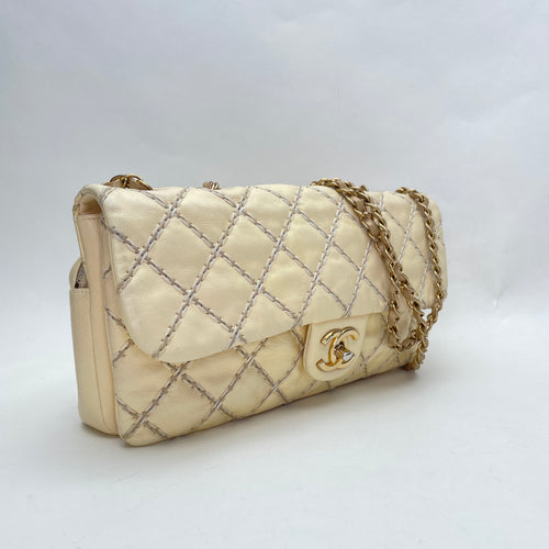 Classic Flap Stitch Cream Shoulder Bag in Calfskin, Gold hardware