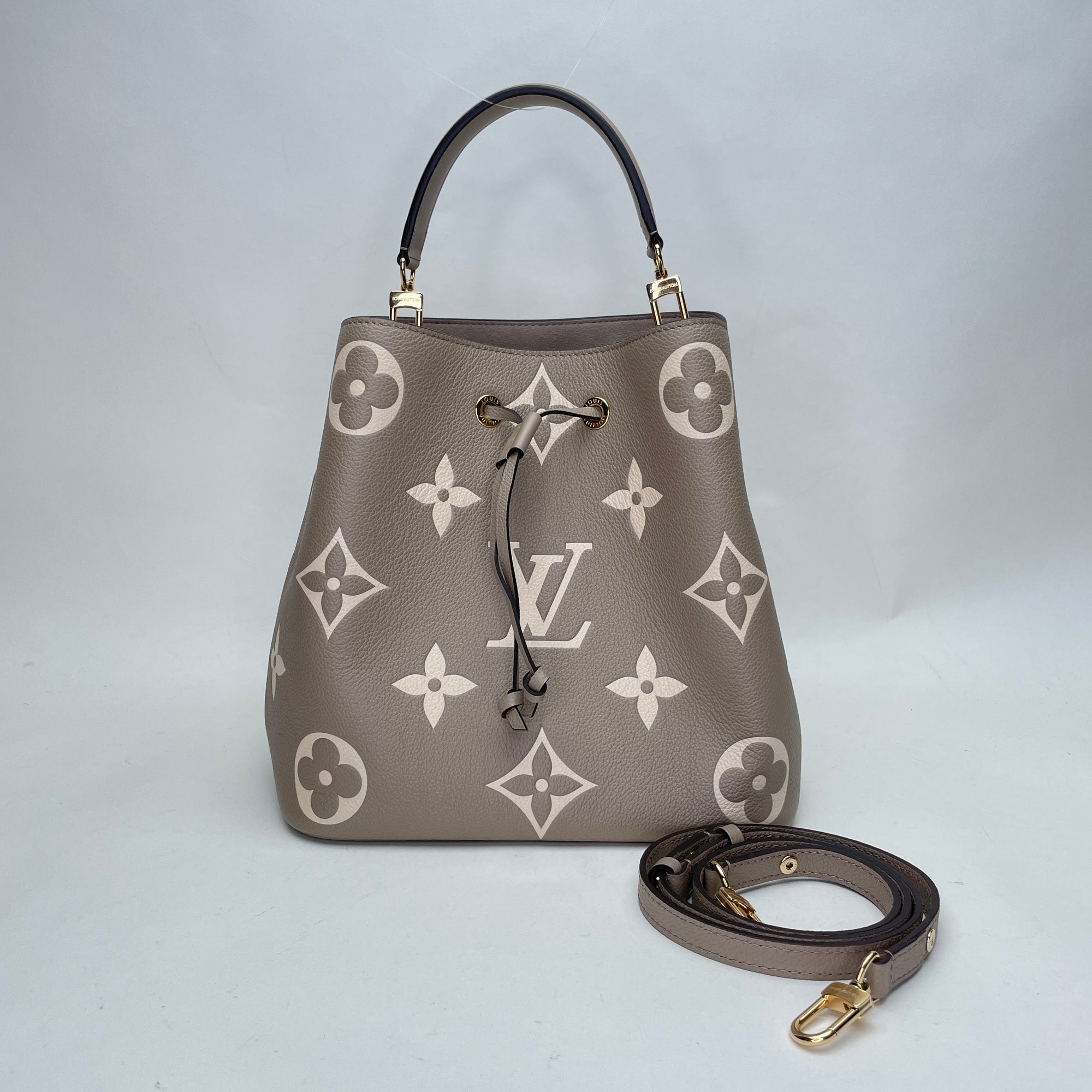 NeoNoe Beige Bucket Bag in Monogram Empreinte Leather, Gold hardware