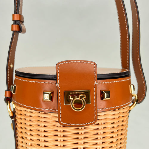 Gancini Brown Bucket Bag in Raffia, Gold hardware