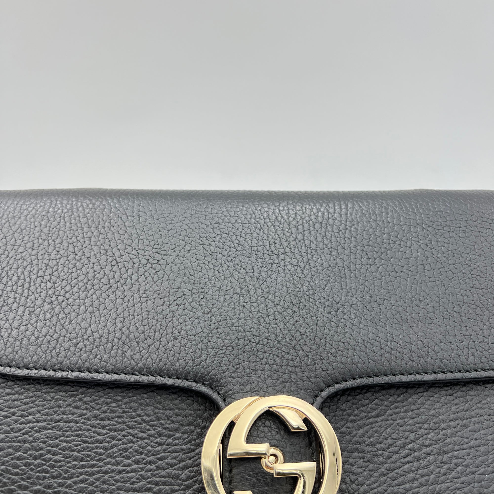 Interlocking Black Crossbody Bag in Calfskin, Gold hardware