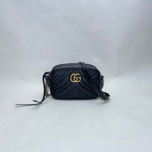 GG Marmont Mini Black Crossbody Bag in Calfskin, Gold hardware