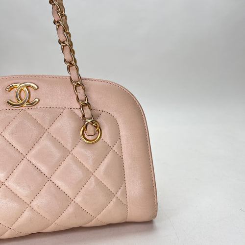 Zip Around Quilted Beige Shoulder Bag in Lambskin, Gold hardware