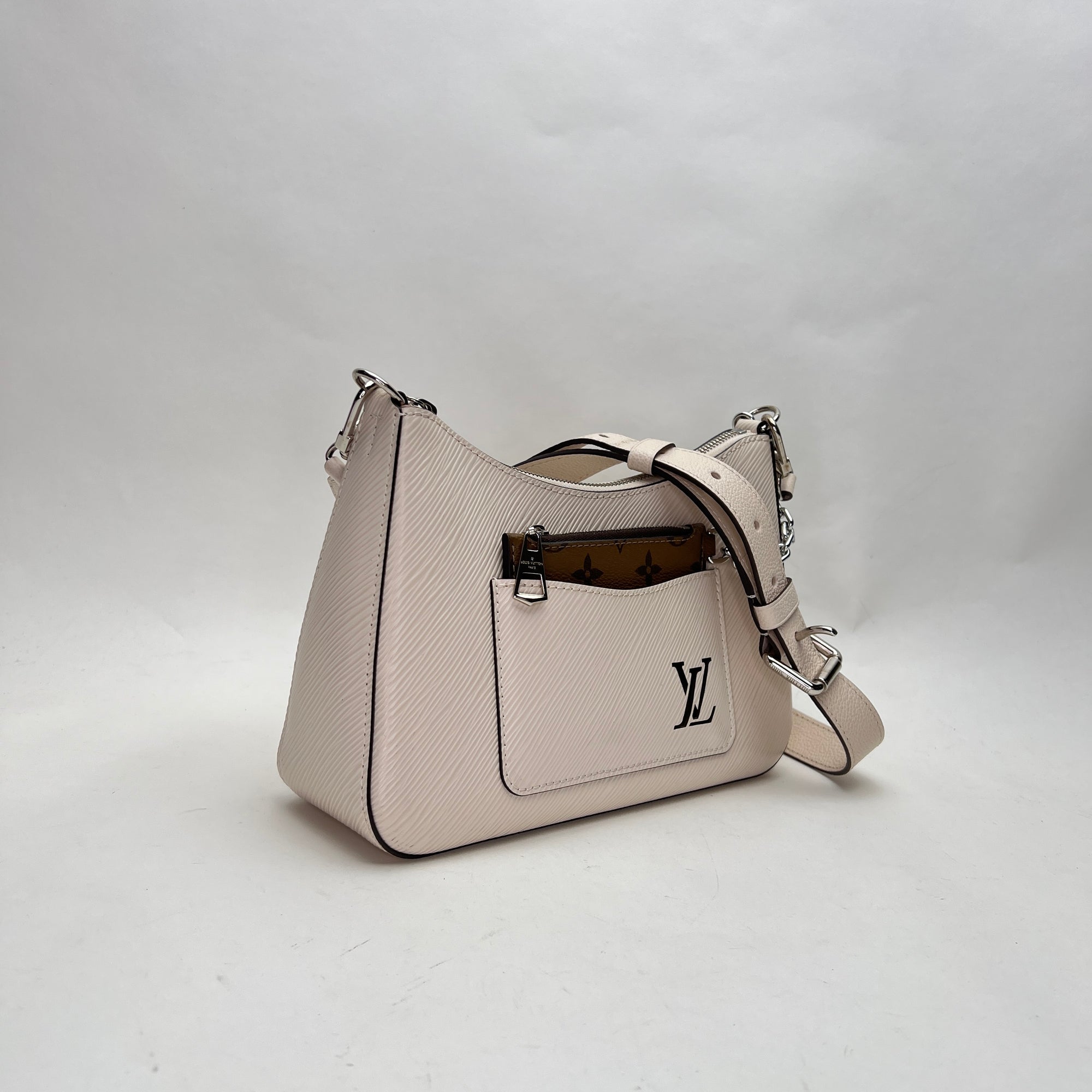 Marelle Shoulder Bag White Shoulder Bag in Epi Leather, Silver hardware