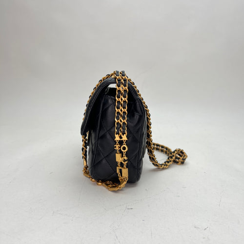 Double Chain CC Single Flap Shoulder Bag Black Crossbody Bag in Lambskin, Gold hardware