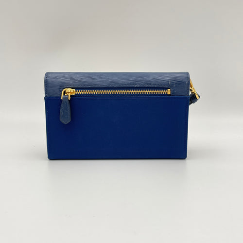 Logo Plaque Flap Blue Wallet in Nylon, Gold hardware