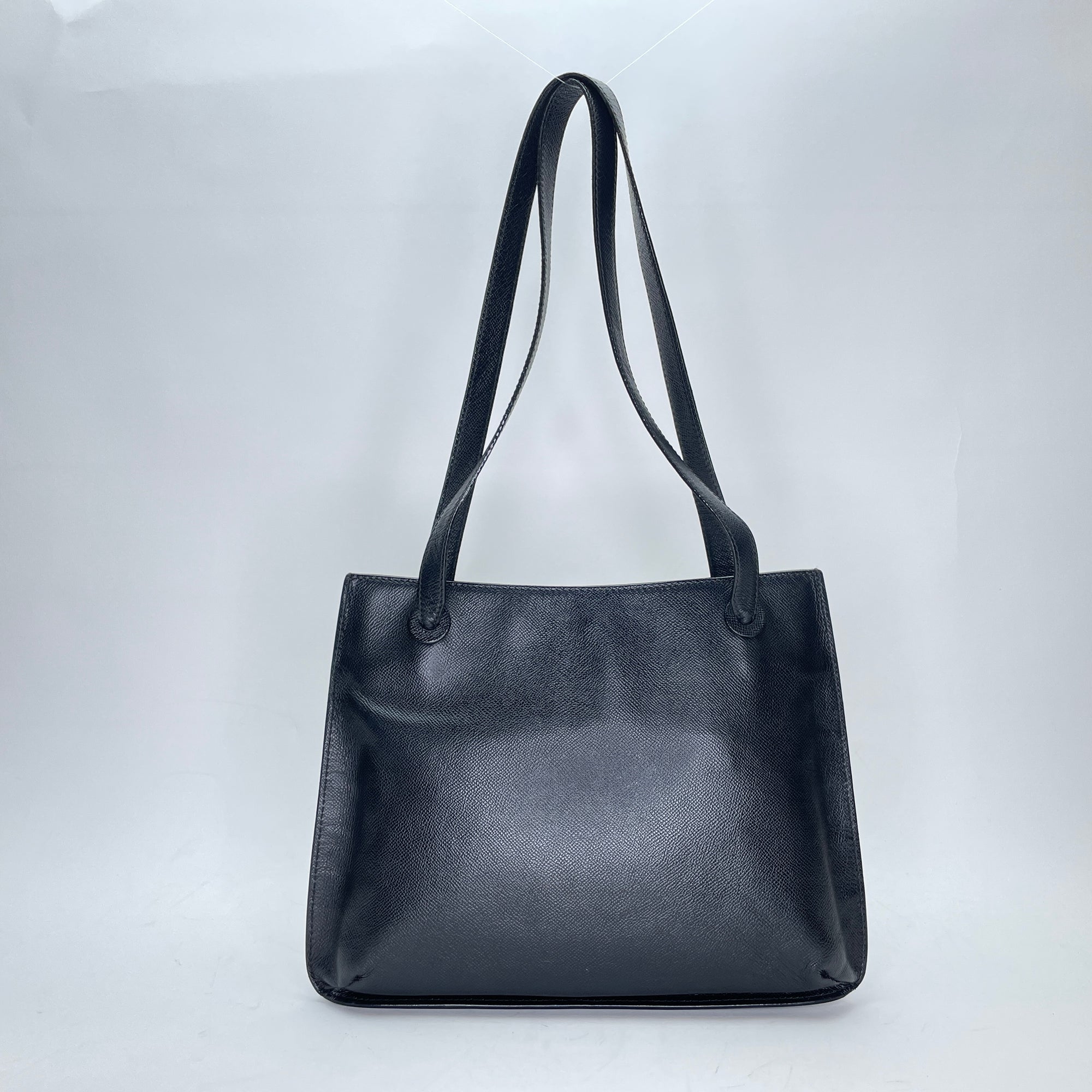 Vintage Black Tote Bag in Calfskin, Gold hardware