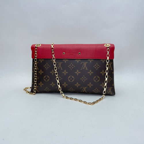 Pallas Chain Brown Shoulder Bag in Monogram Coated Canvas, Gold hardware