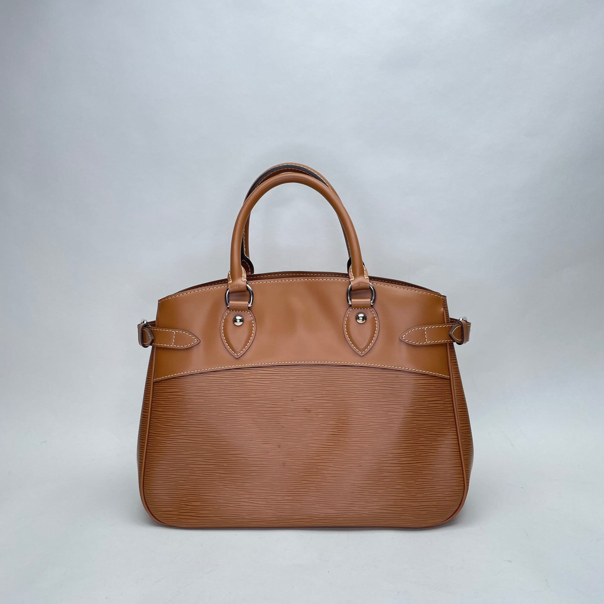 Passy PM Brown Top Handle Bag in Epi Leather, Silver hardware