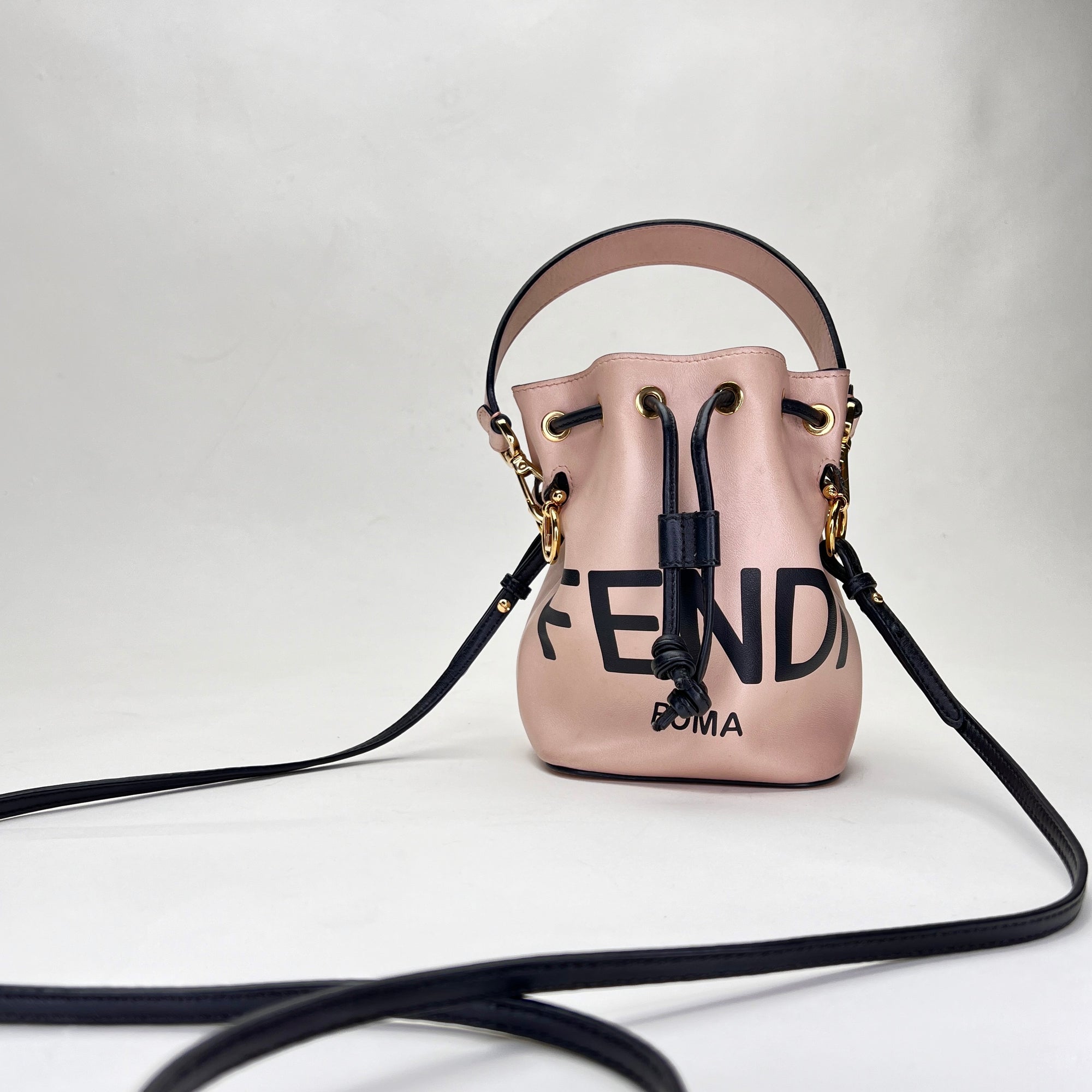 Mon Tresor Mini Pink Bucket Bag in Calfskin, Gold hardware