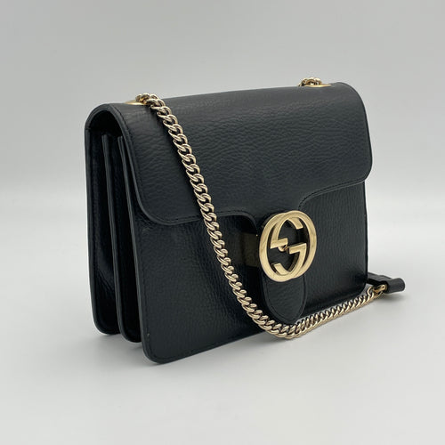 GG Interlock Flap Black Crossbody Bag in Calfskin, Gold hardware