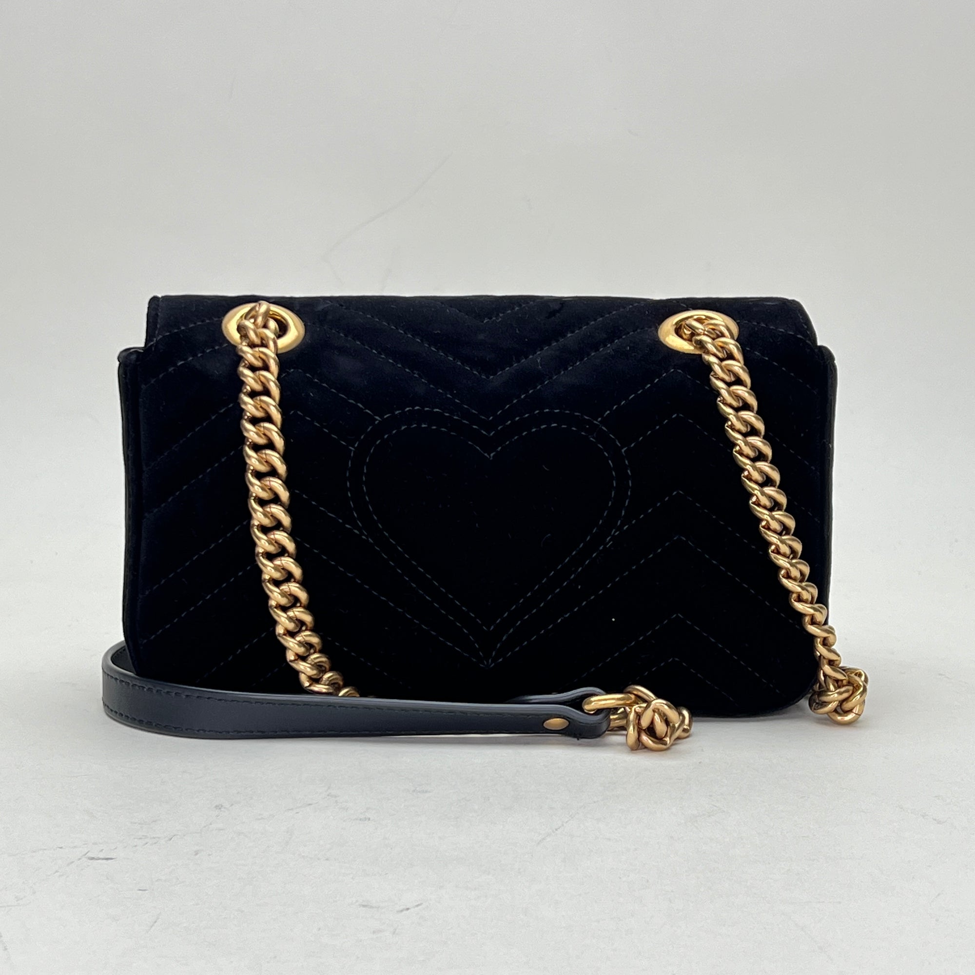 GG Marmont Mini Black Shoulder Bag in Velvet, Gold hardware