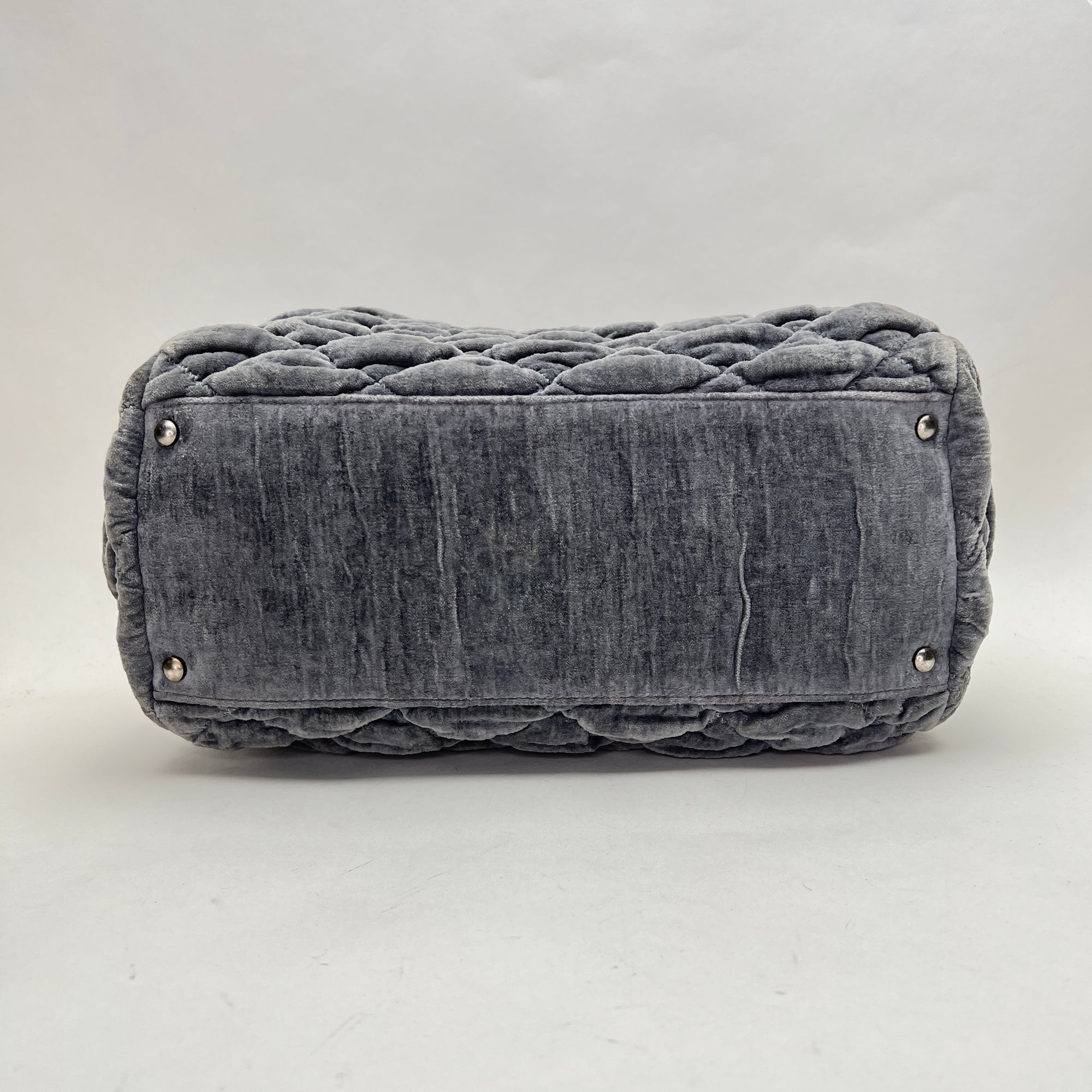 Quilted Grey Shoulder Bag in Velvet, Silver hardware