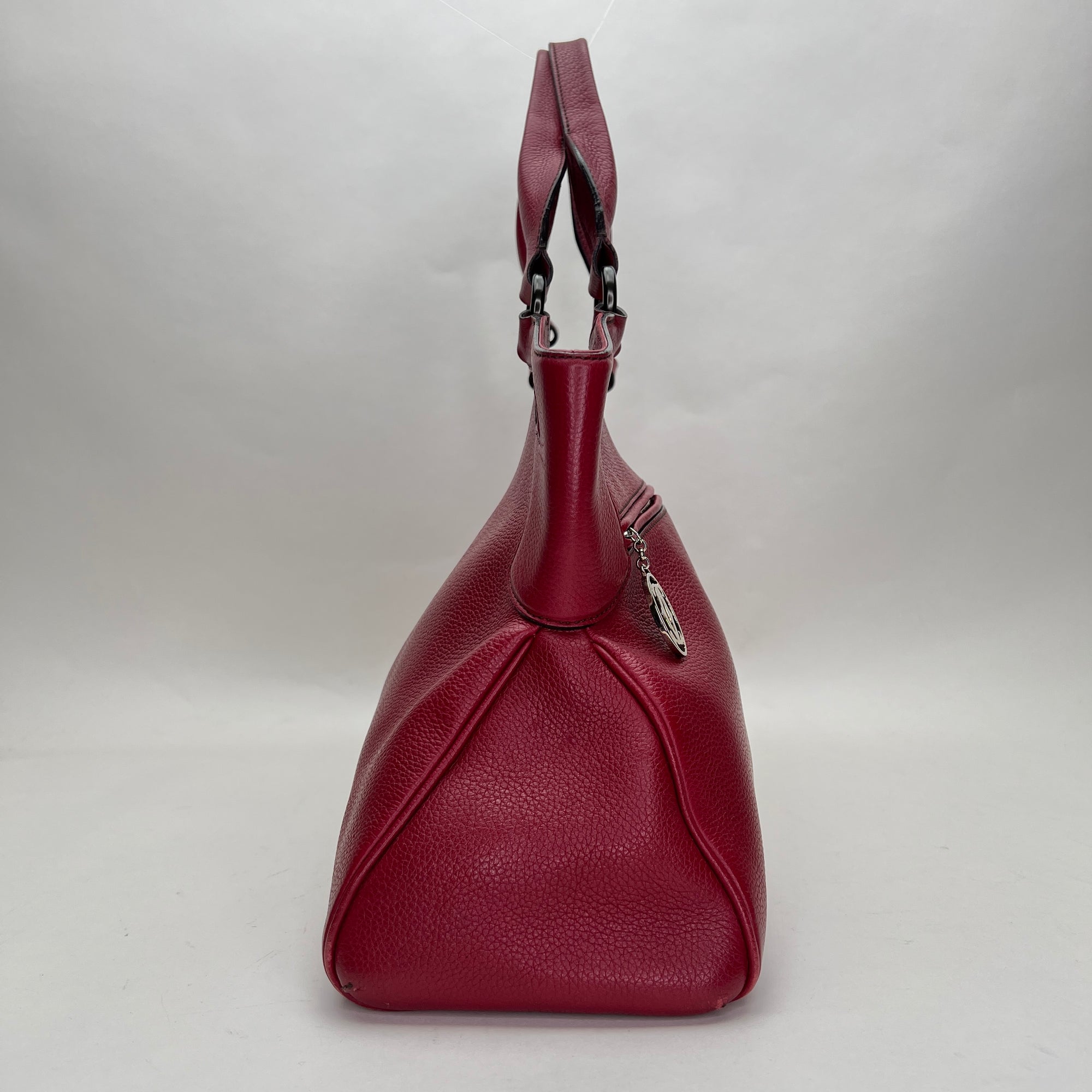 Marcello Red Shoulder Bag in Calfskin, Gunmetal hardware