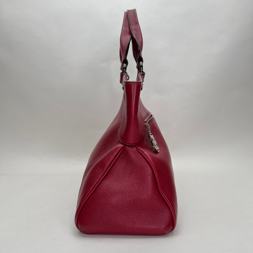 Marcello Red Shoulder Bag in Calfskin, Gunmetal hardware