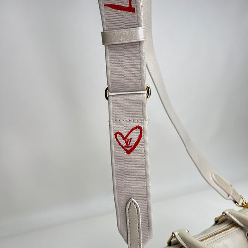 Speedy Valentines Day 22 White Top Handle Bag in Monogram Empreinte Leather, Gold hardware