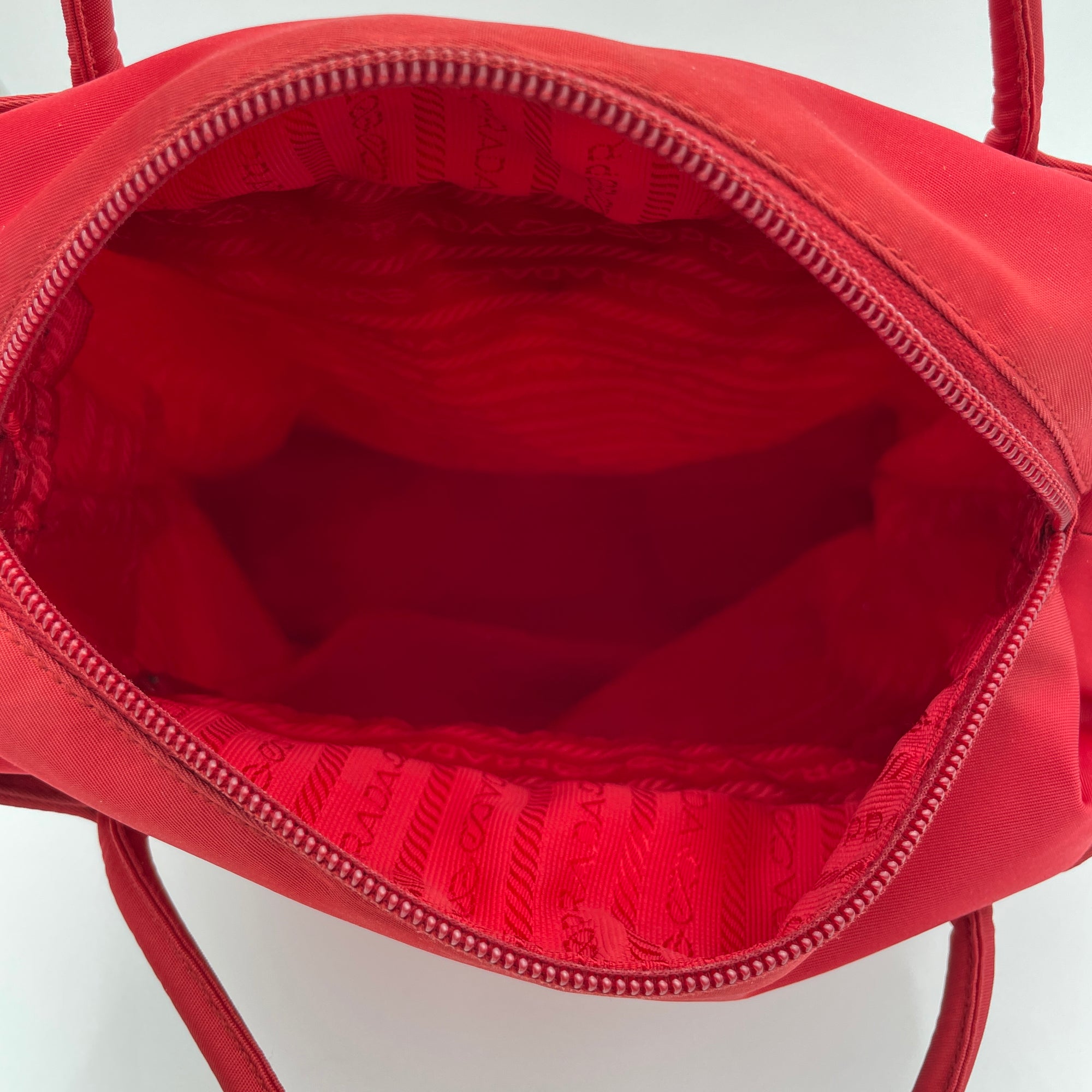 Vintage Logo Red Shoulder Bag in Nylon, Silver hardware